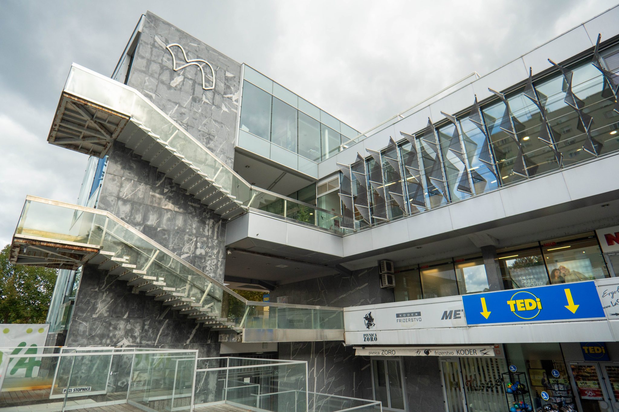 Obvestilo o krajšem delovnem času vseh treh enot Knjižnice Velenje