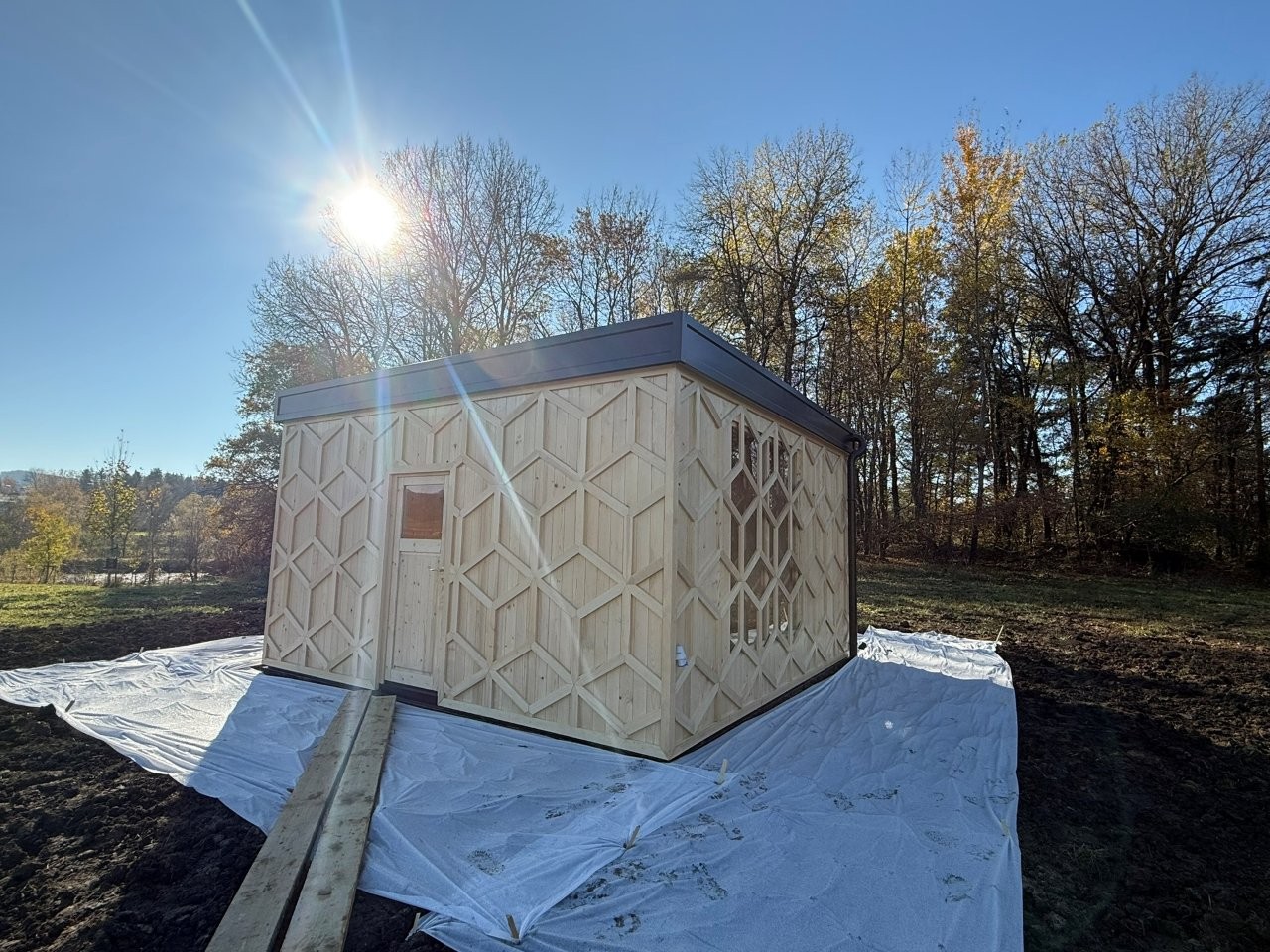 Prvi učni čebelnjak ob velenjskih jezerih bo spomladi odprl vrata